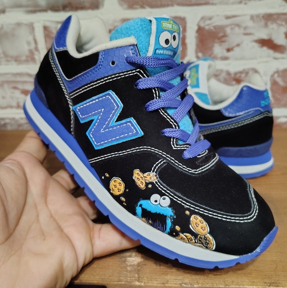 New Balance 574 Sesame Street Cookie Monster Athletic Shoes Kids Size 4 - Picture 1 of 11
